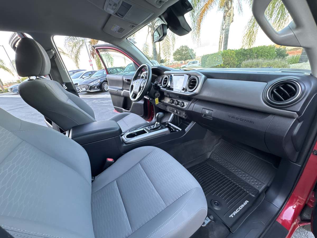 2018 Toyota Tacoma SR5 - Photo 20