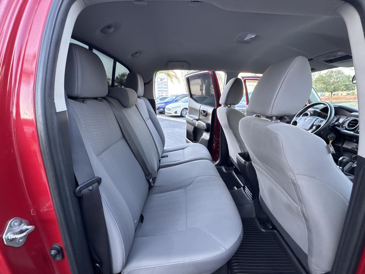 2018 Toyota Tacoma SR5 - Photo 22