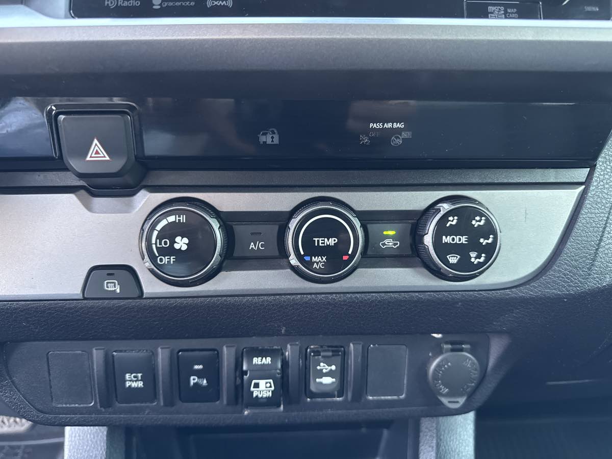 2018 Toyota Tacoma SR5 - Photo 31