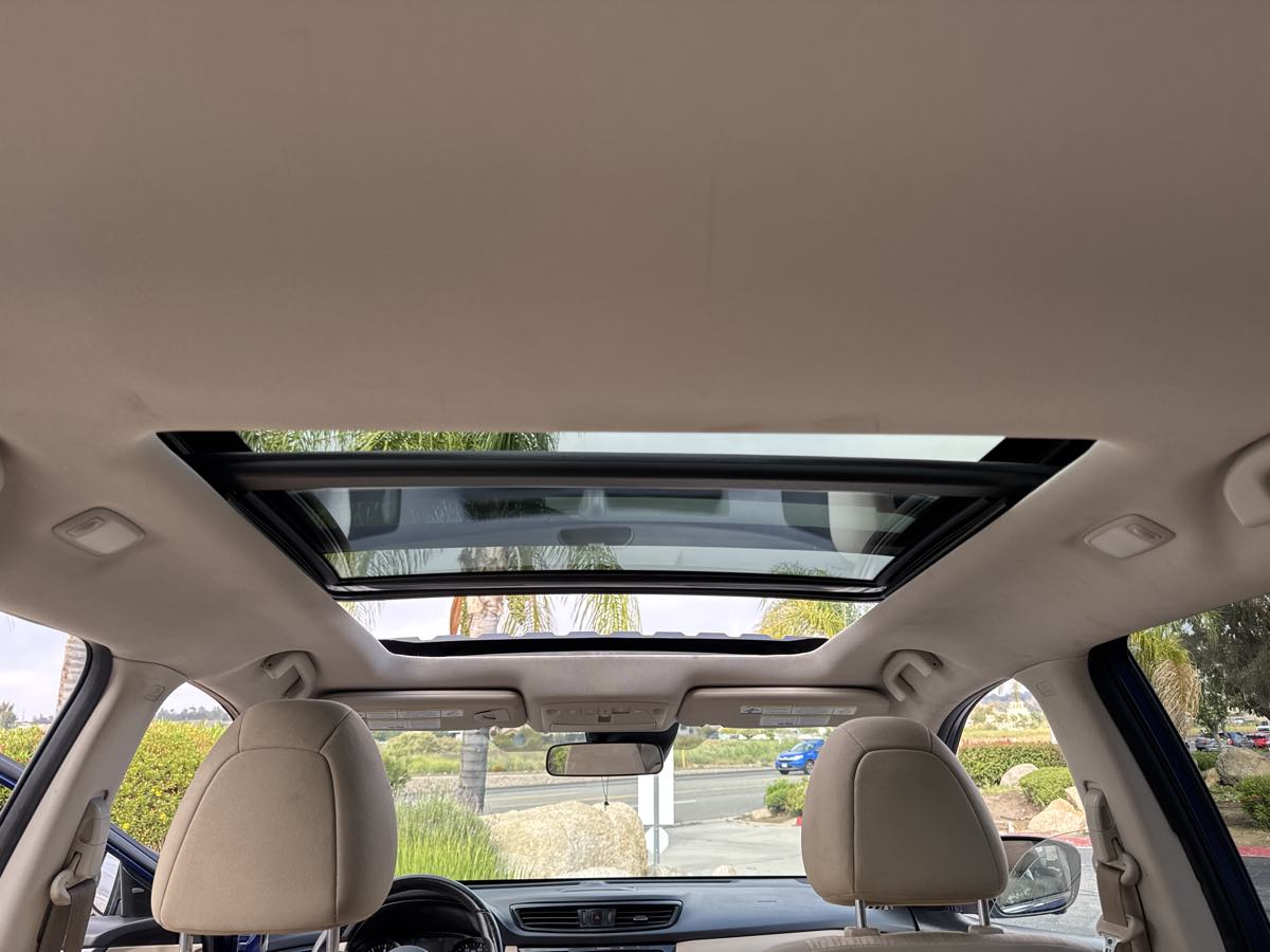 2020 Nissan Rogue SV photo 30