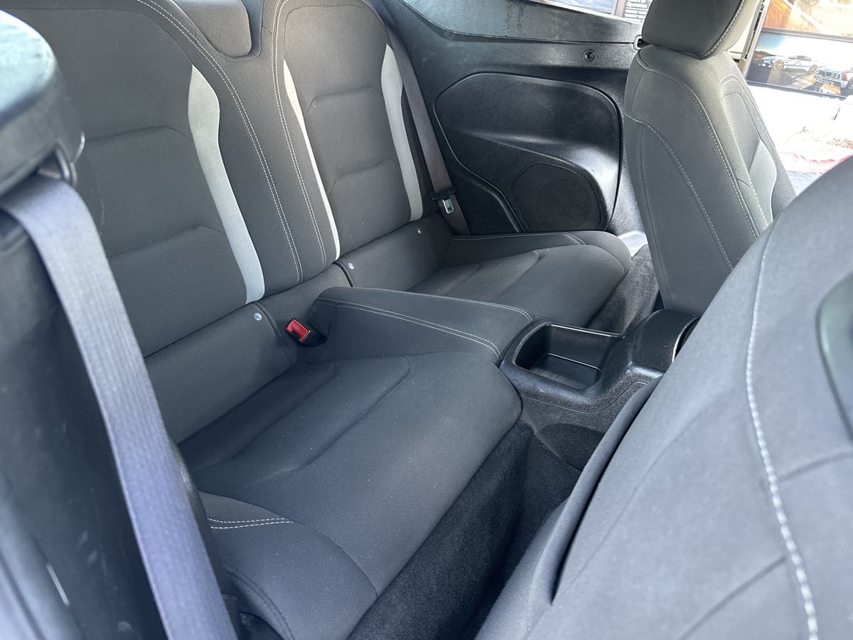 2020 Chevrolet Camaro 1LT photo 27