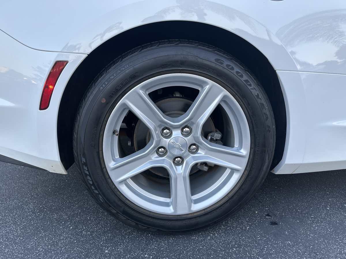 2020 Chevrolet Camaro 1LT photo 41