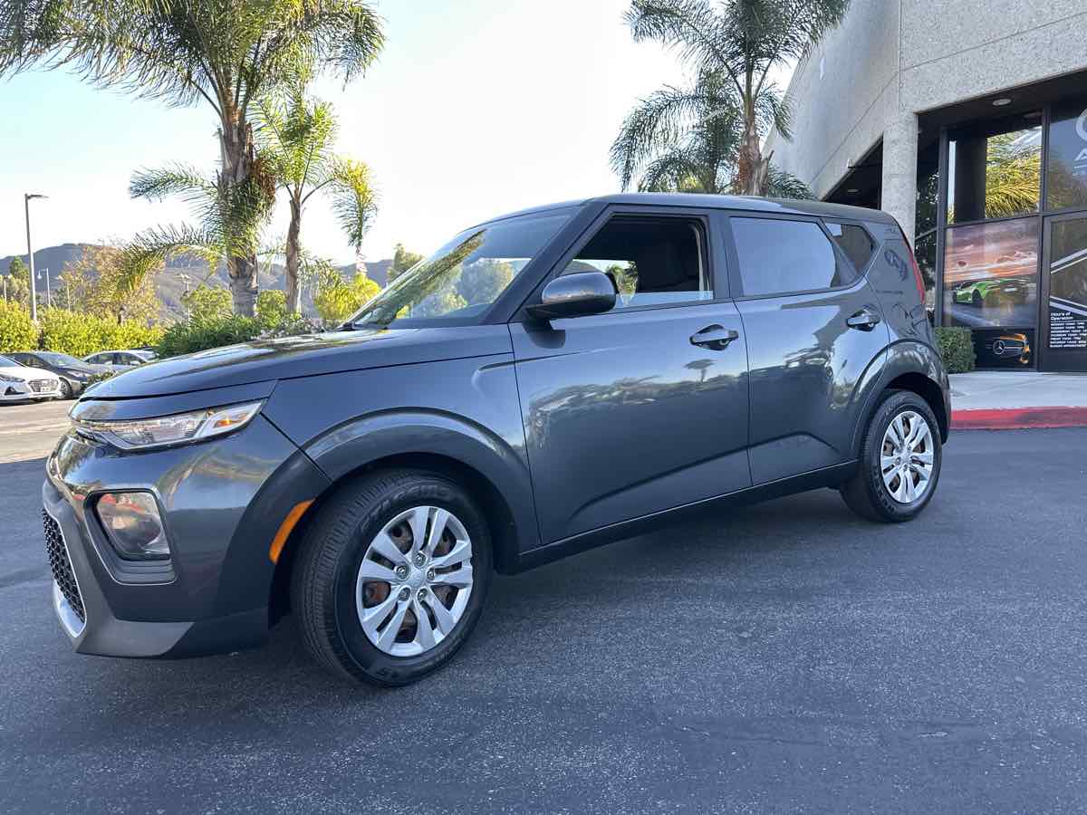 2021 Kia Soul LX - Photo 16