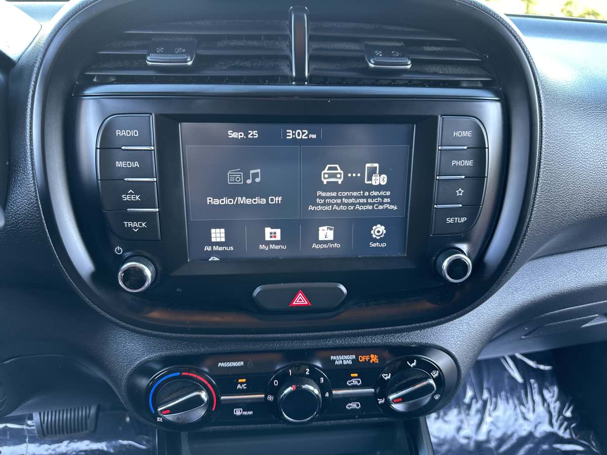 2021 Kia Soul LX - Photo 33