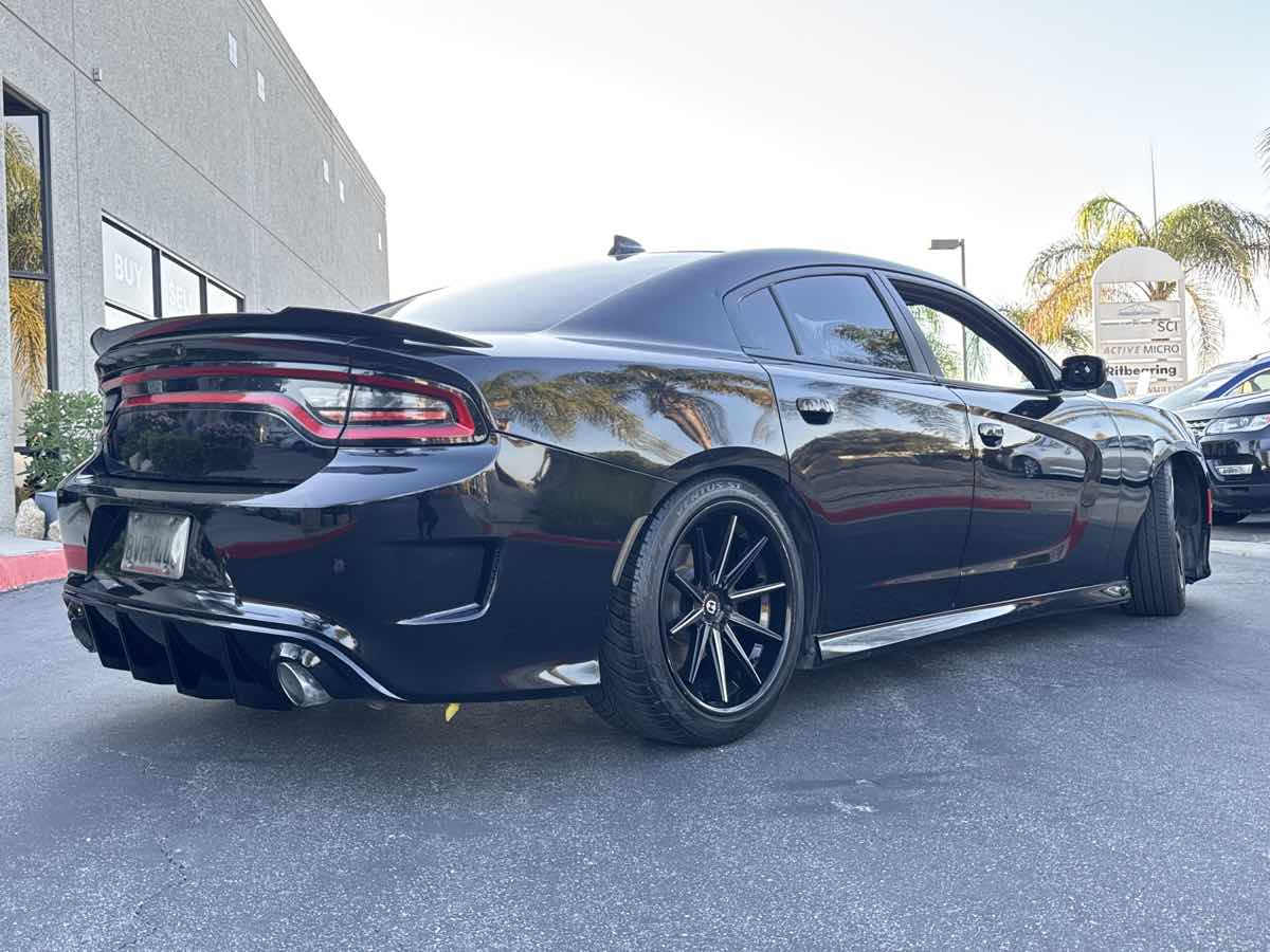 2020 Dodge Charger R/T photo 3