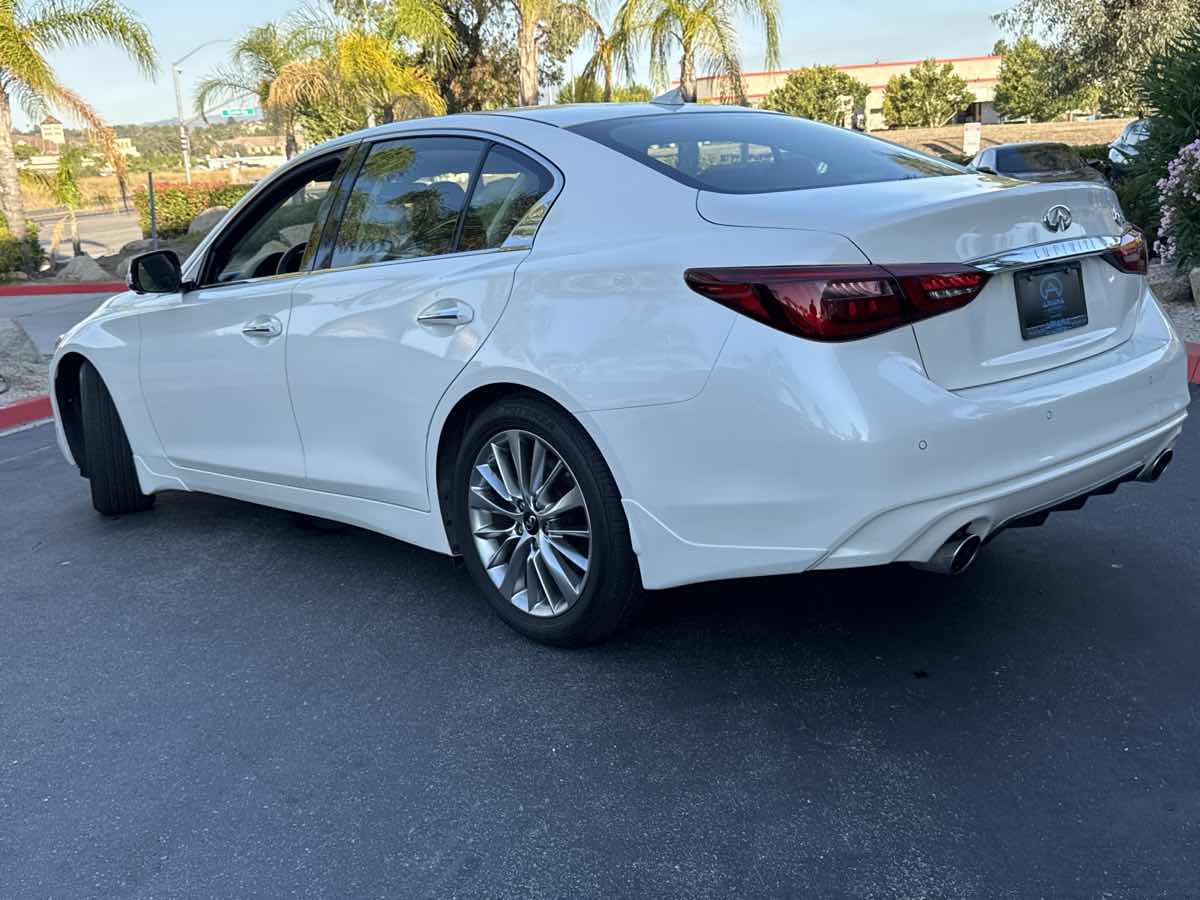 2023 Infiniti Q50 LUXE photo 4