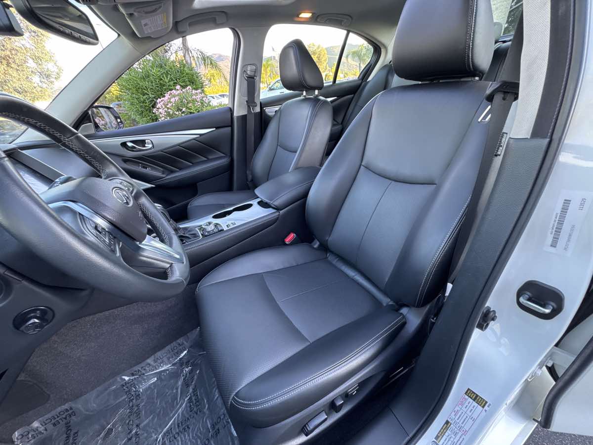 2023 Infiniti Q50 LUXE photo 18