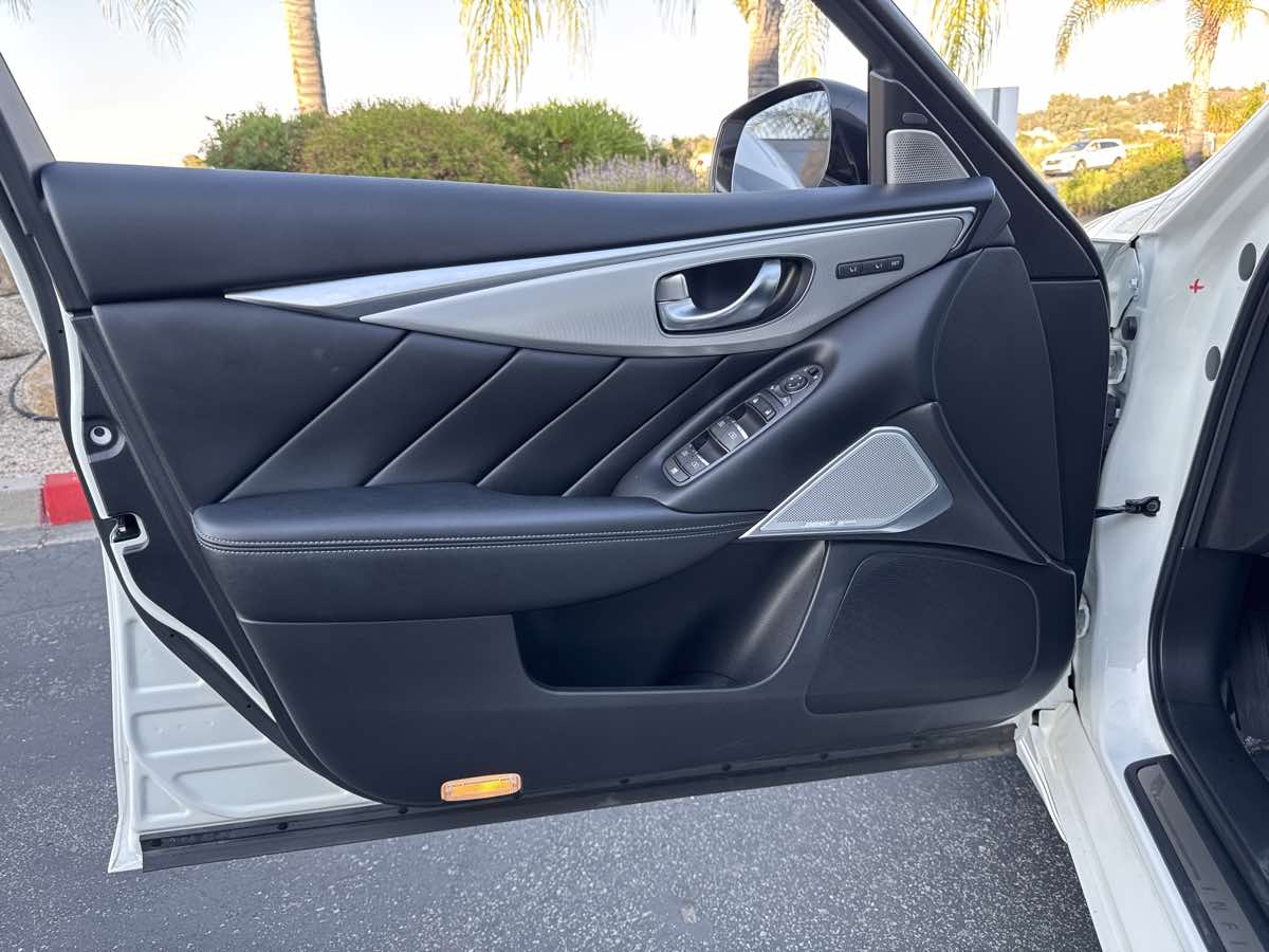 2023 Infiniti Q50 LUXE photo 28