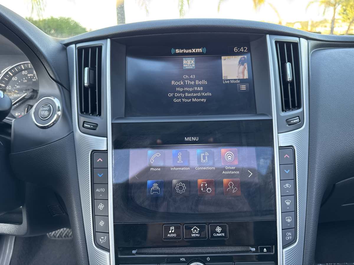 2023 Infiniti Q50 LUXE photo 32
