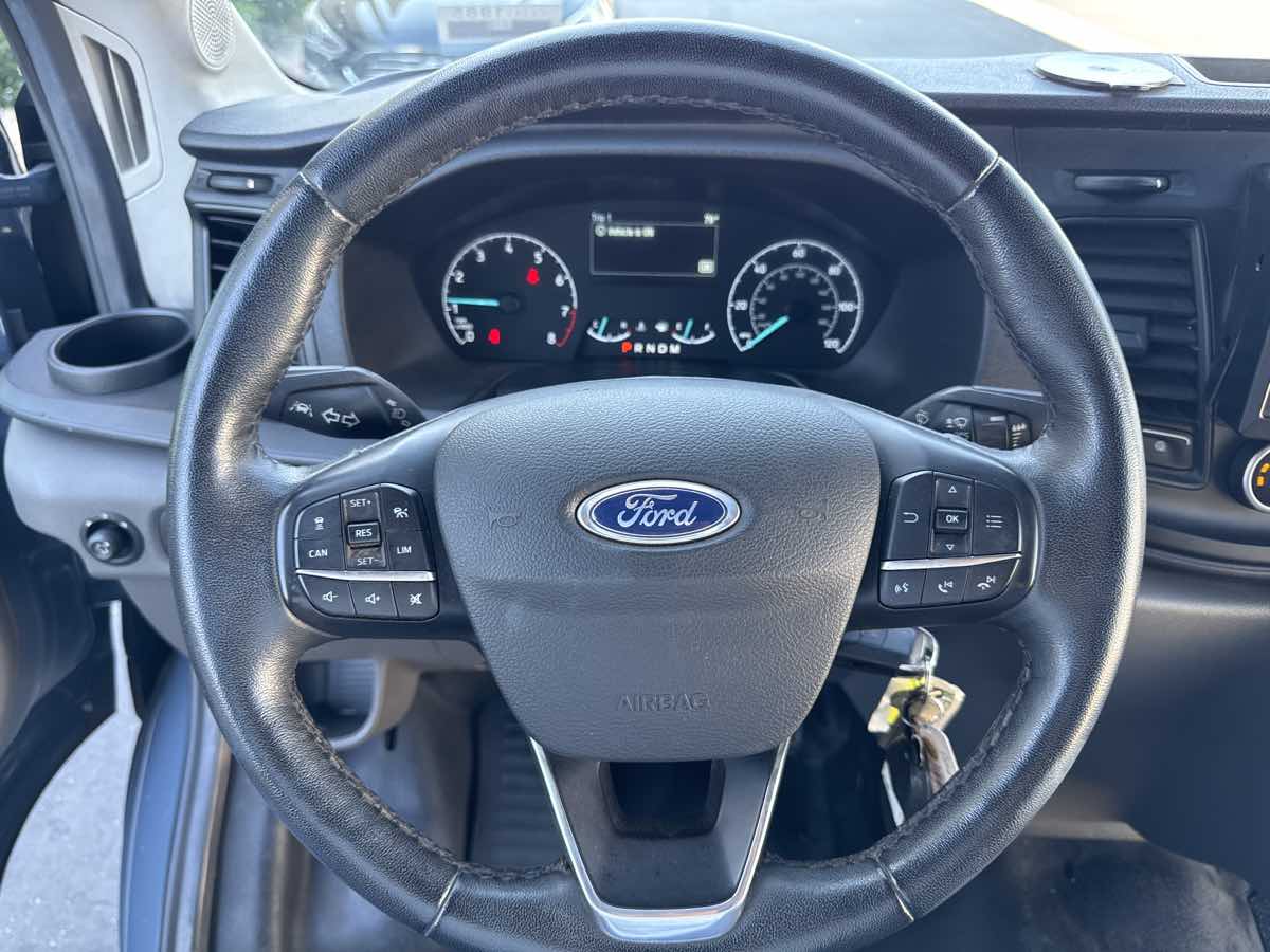 2022 Ford Transit Cutaway photo 13