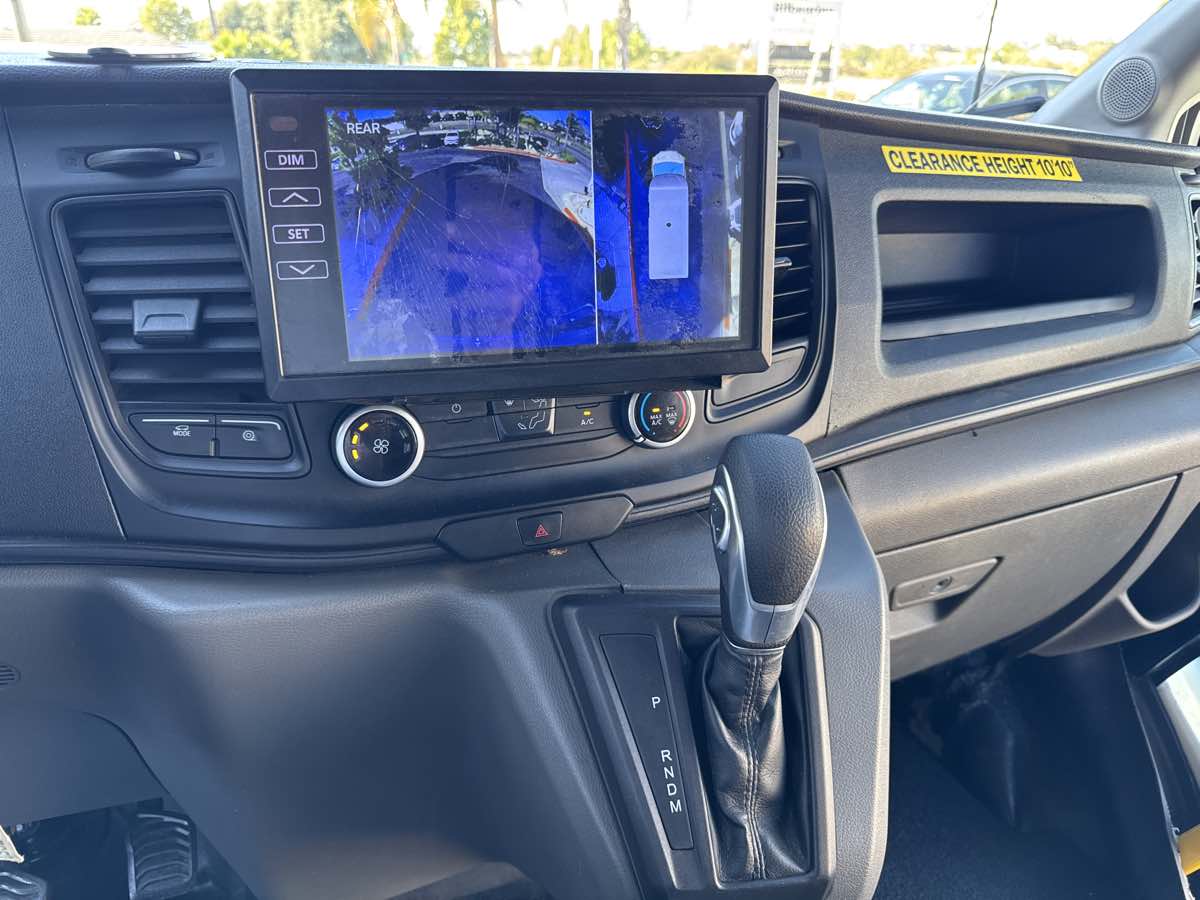 2022 Ford Transit Cutaway photo 14