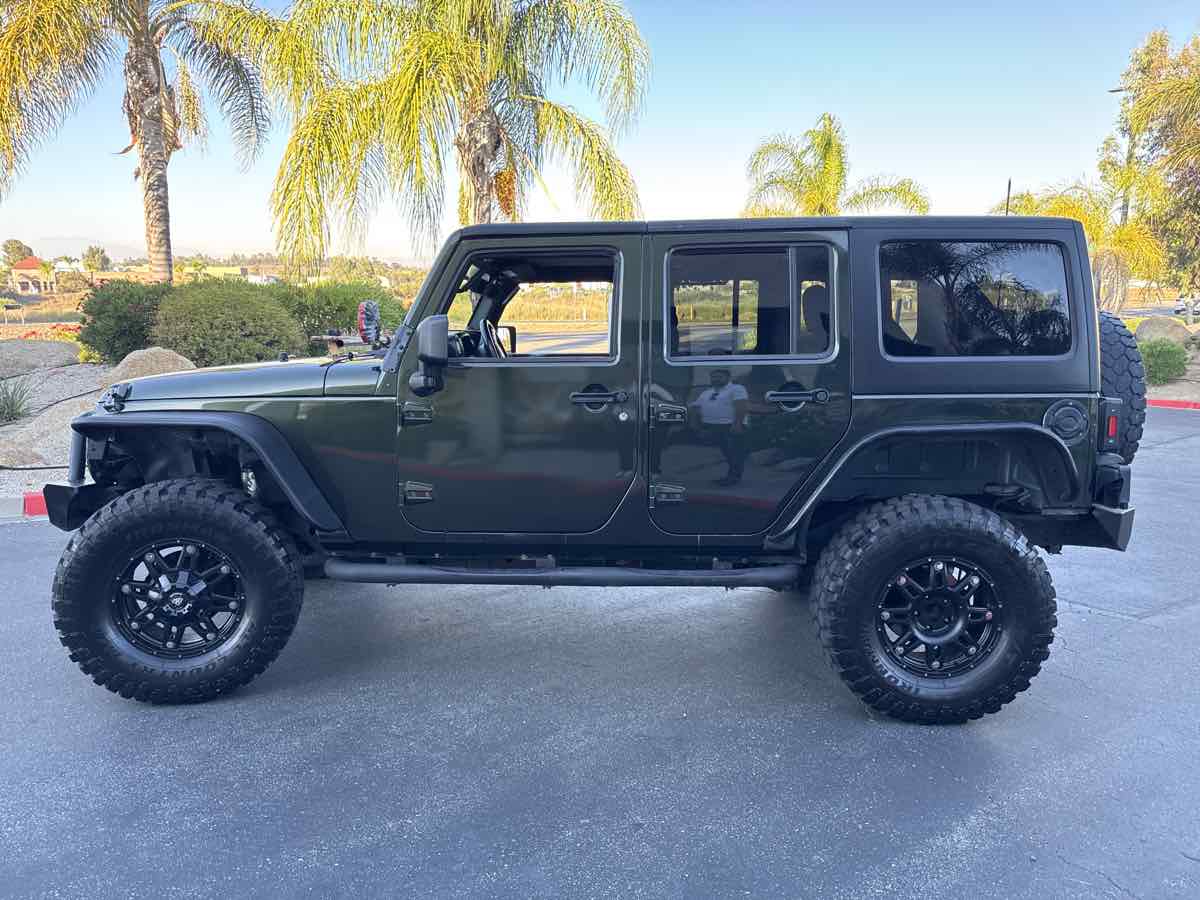 2012 Jeep Wrangler Unlimited Sport photo 10
