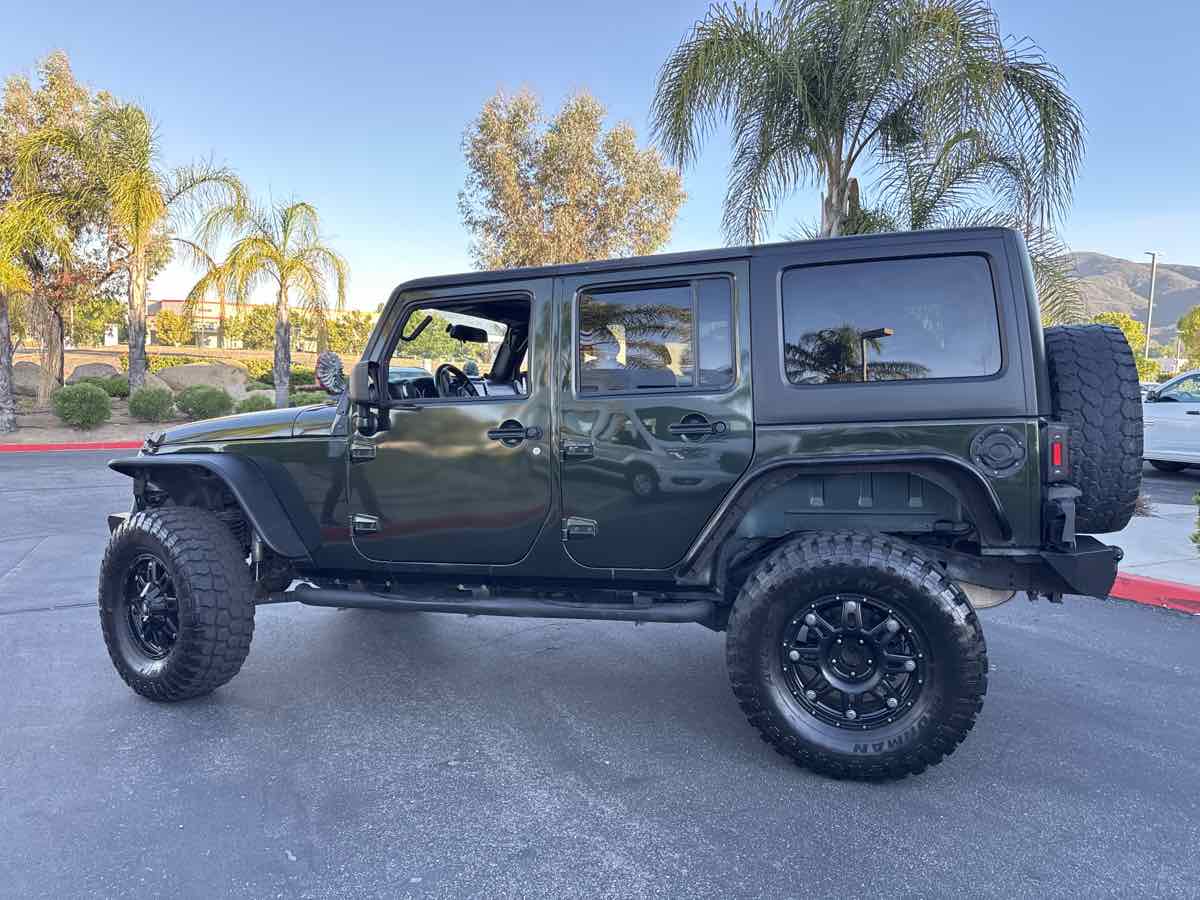 2012 Jeep Wrangler Unlimited Sport photo 14