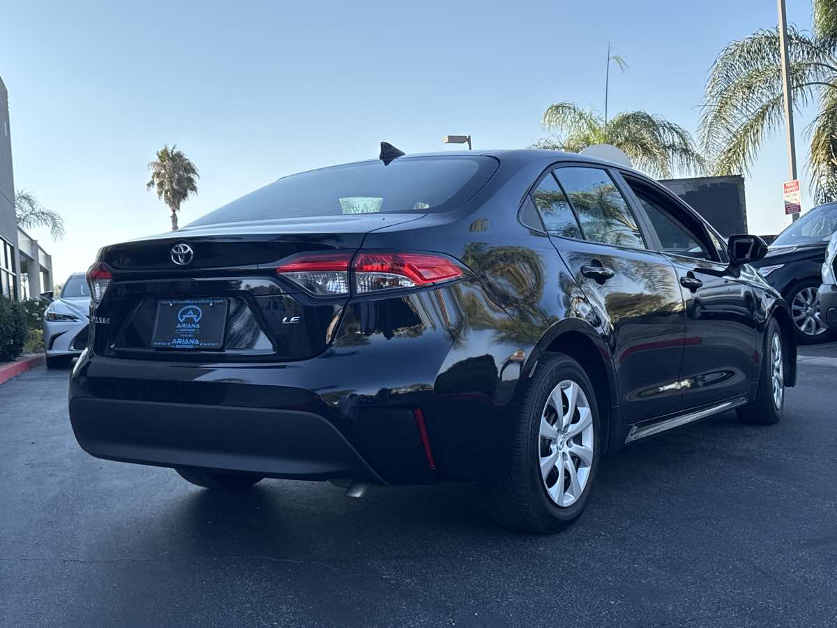 2024 Toyota Corolla LE photo 11