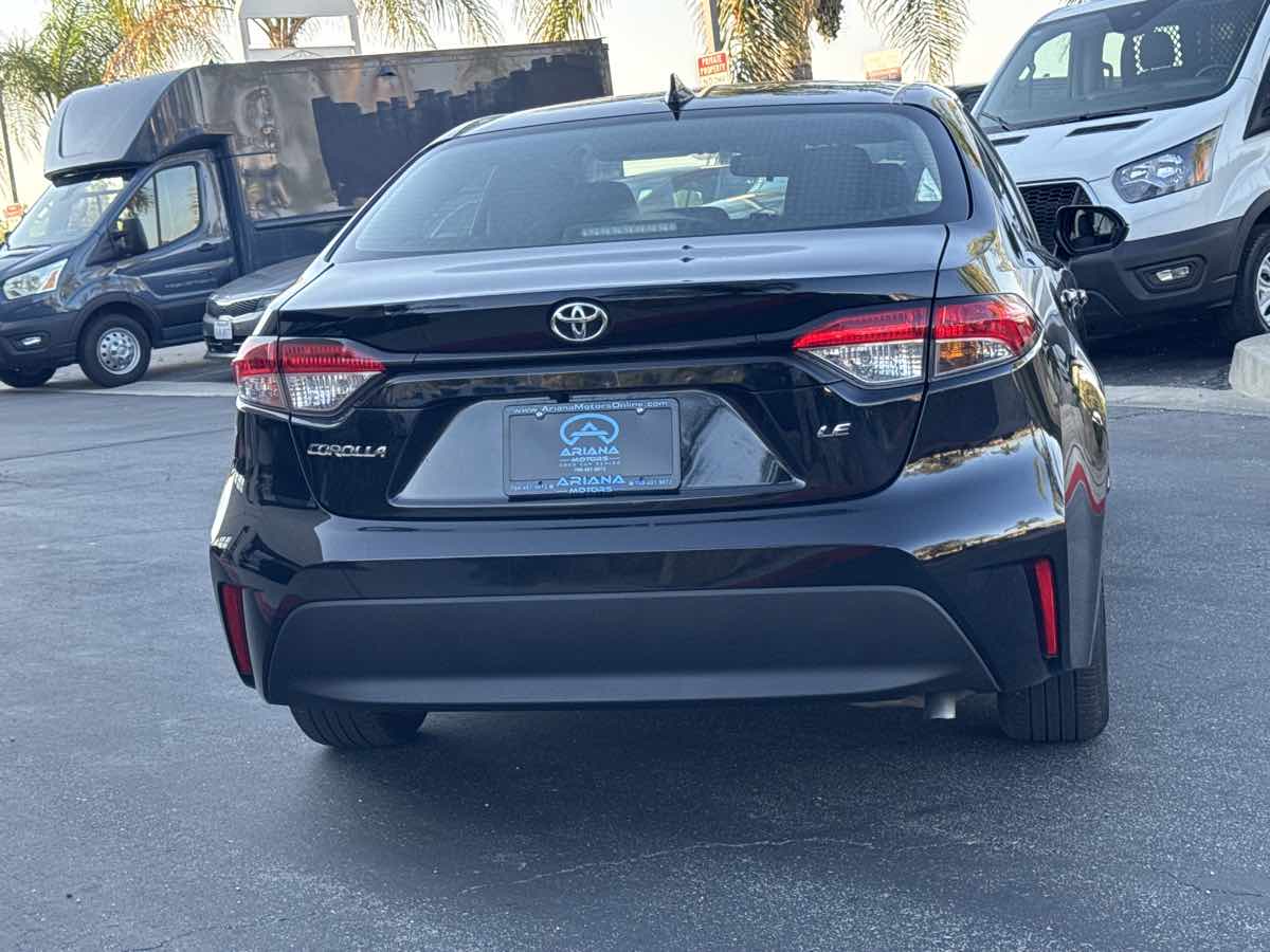 2024 Toyota Corolla LE photo 9