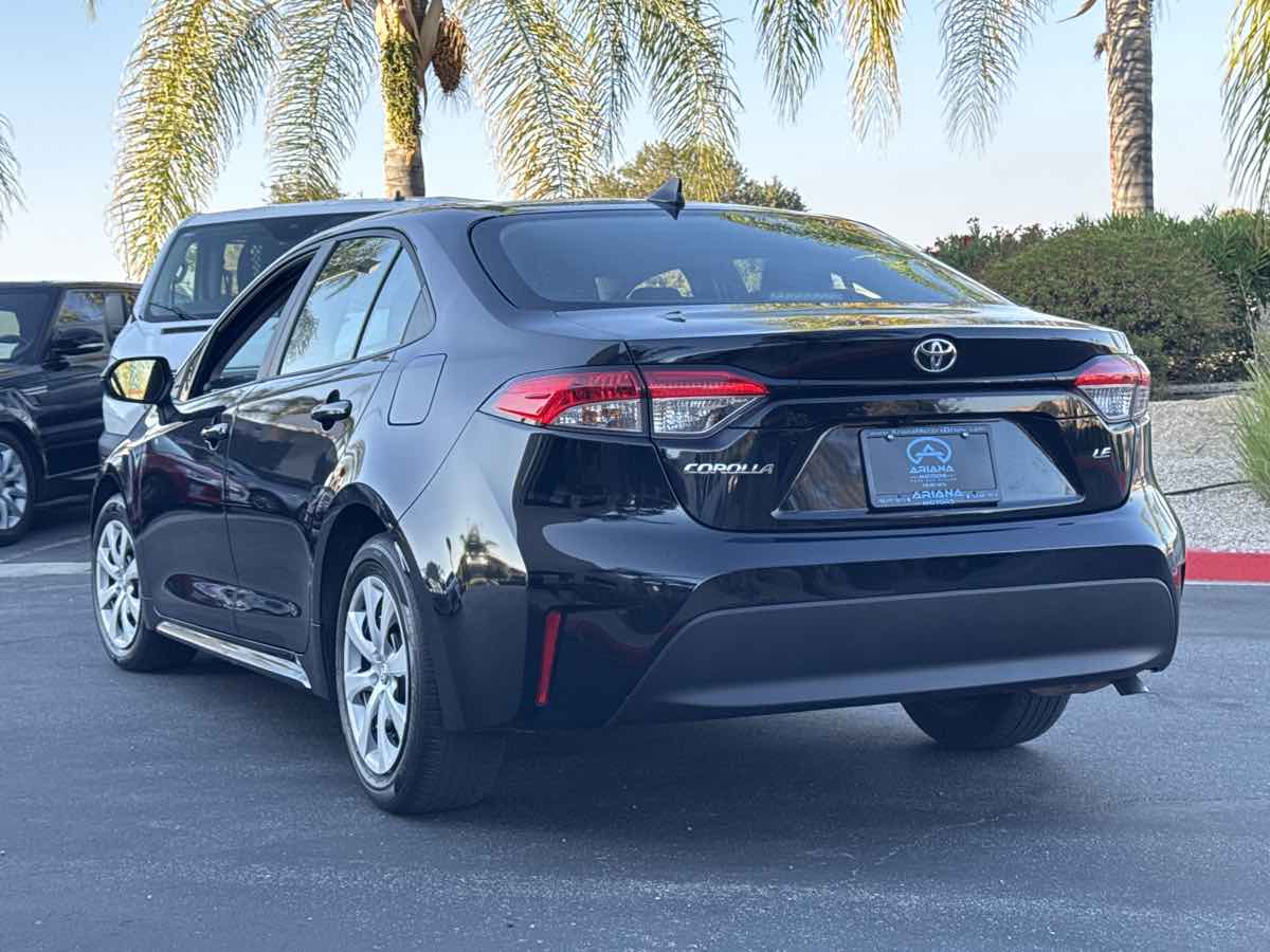 2024 Toyota Corolla LE photo 10