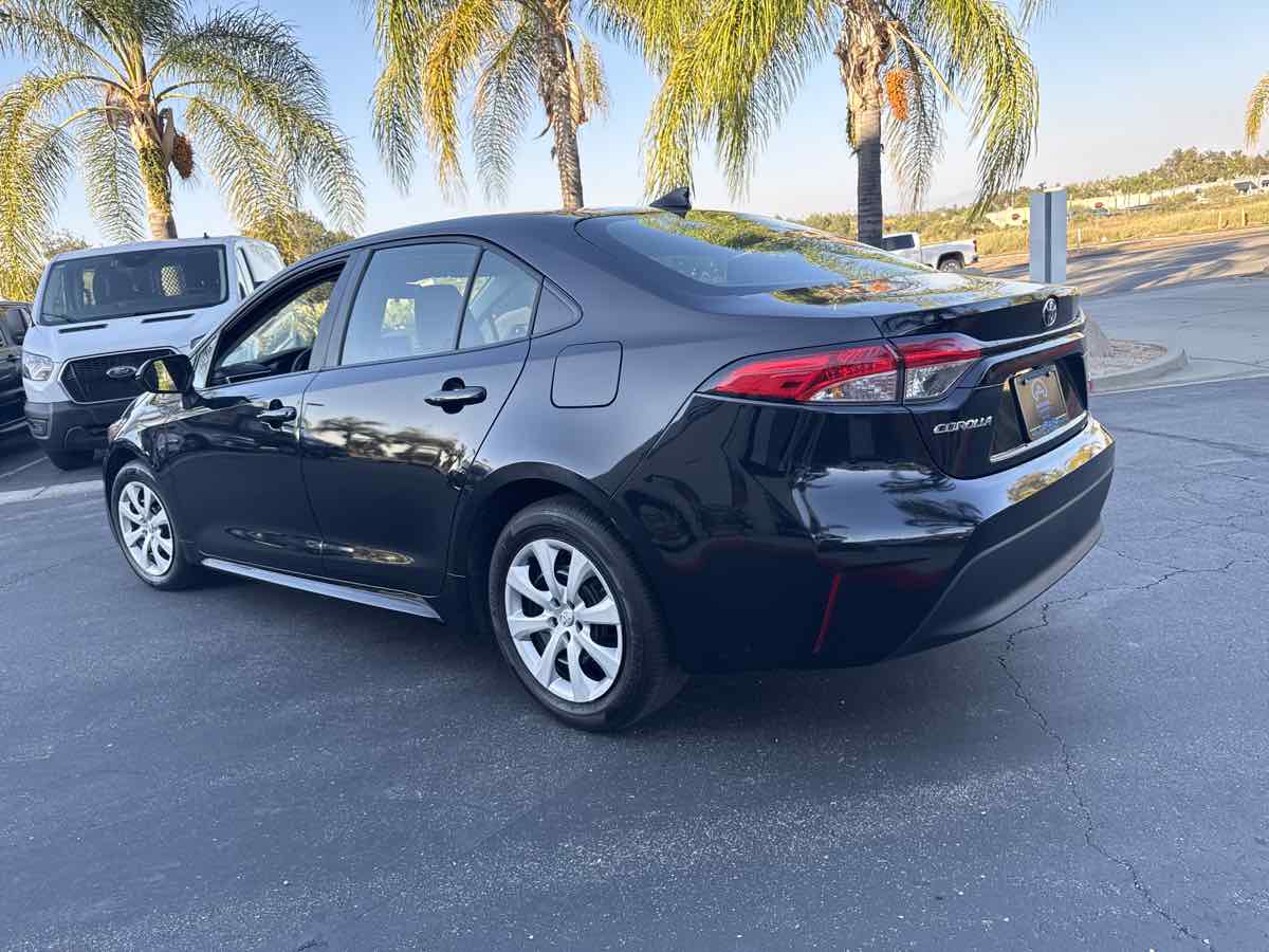 2024 Toyota Corolla LE photo 12