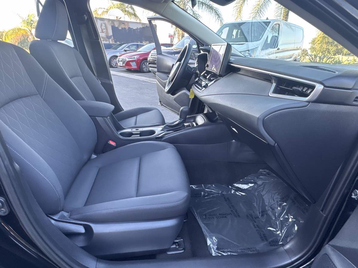 2024 Toyota Corolla LE photo 21