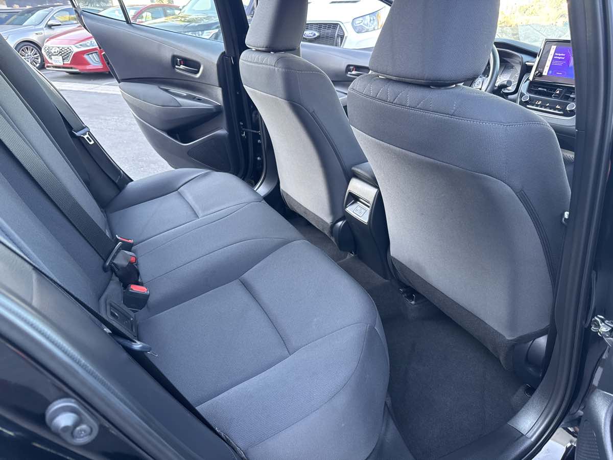 2024 Toyota Corolla LE photo 23