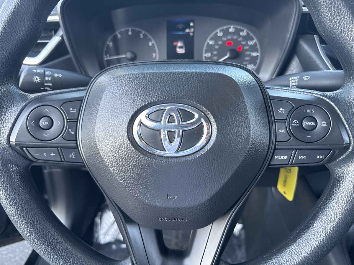 2024 Toyota Corolla LE photo 29