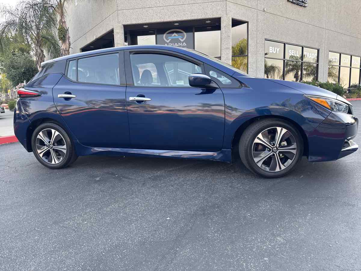 2022 Nissan Leaf SV photo 7