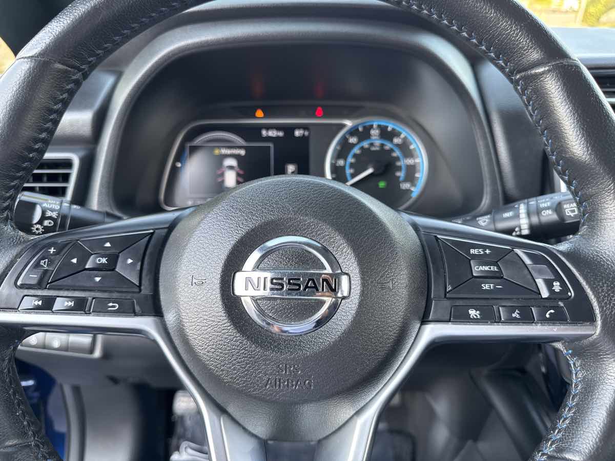2022 Nissan Leaf SV photo 27