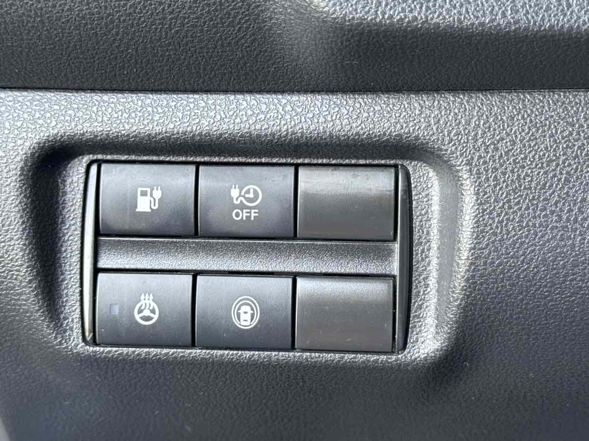 2022 Nissan Leaf SV photo 29