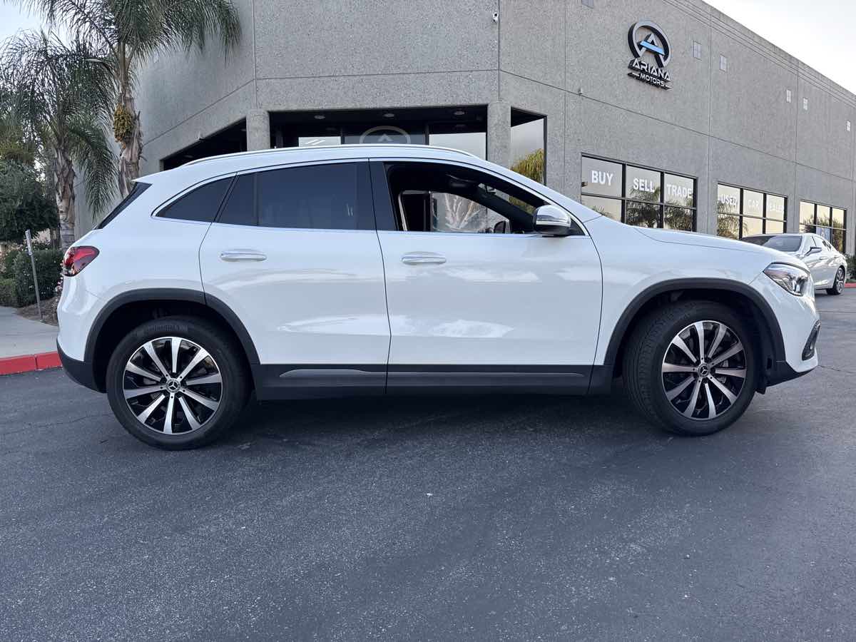 2021 Mercedes Benz GLA 250 photo 12