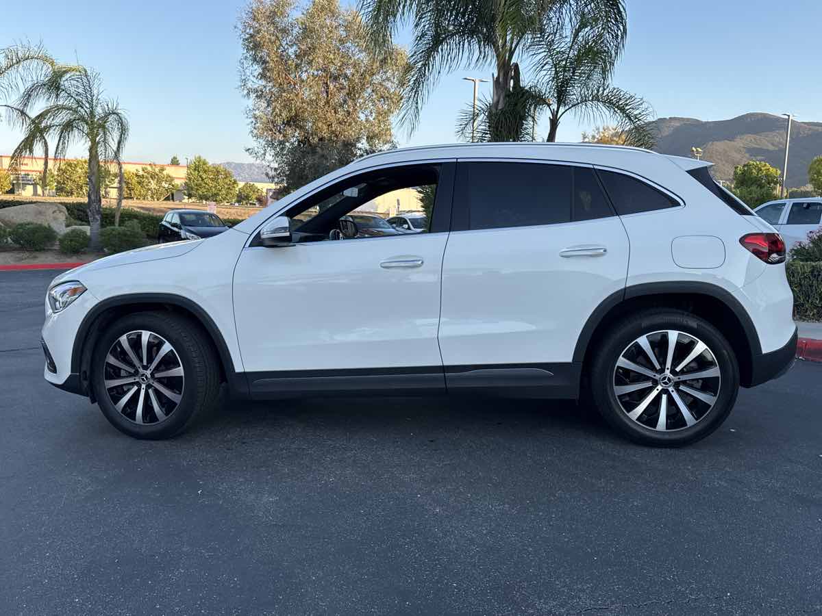 2021 Mercedes Benz GLA 250 photo 18