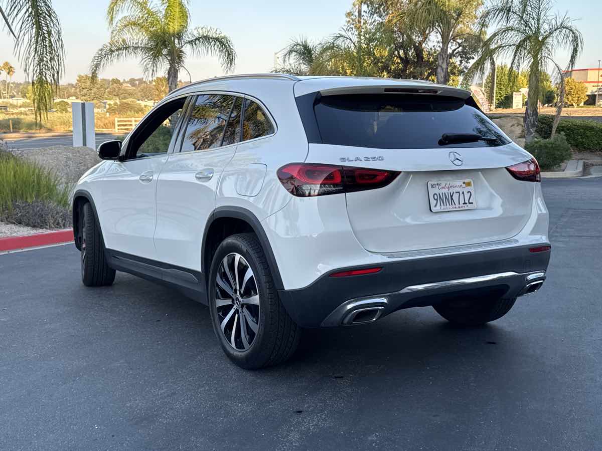 2021 Mercedes Benz GLA 250 photo 16