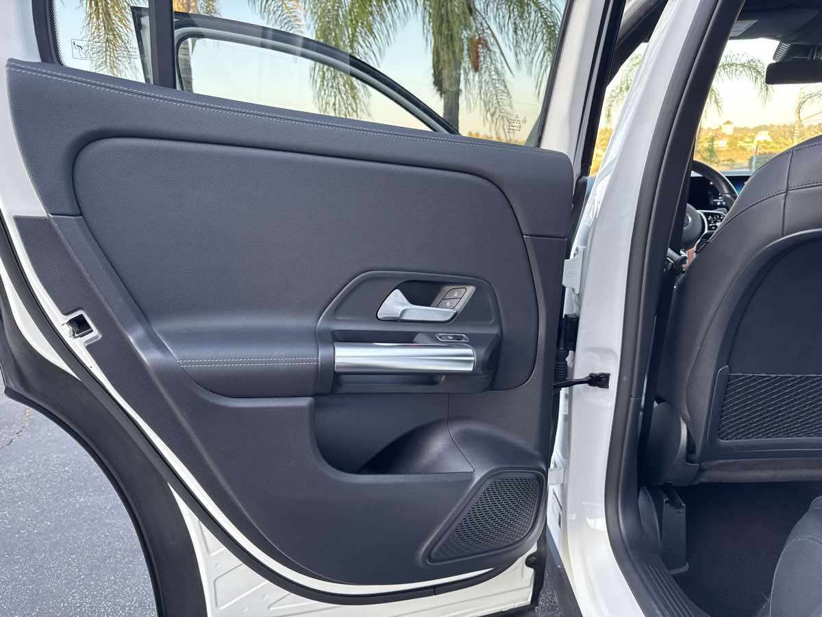 2021 Mercedes Benz GLA 250 photo 31