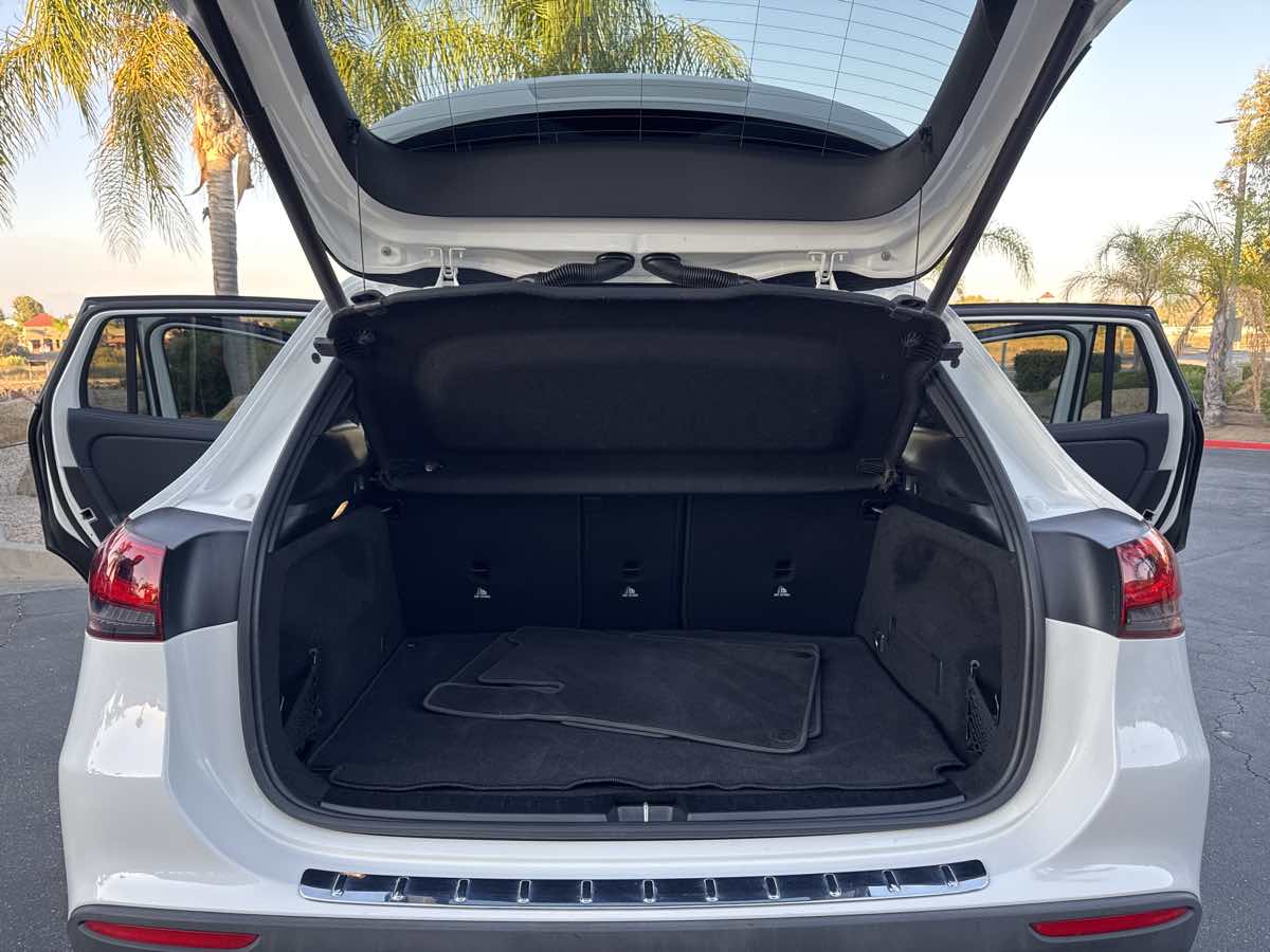 2021 Mercedes Benz GLA 250 photo 32