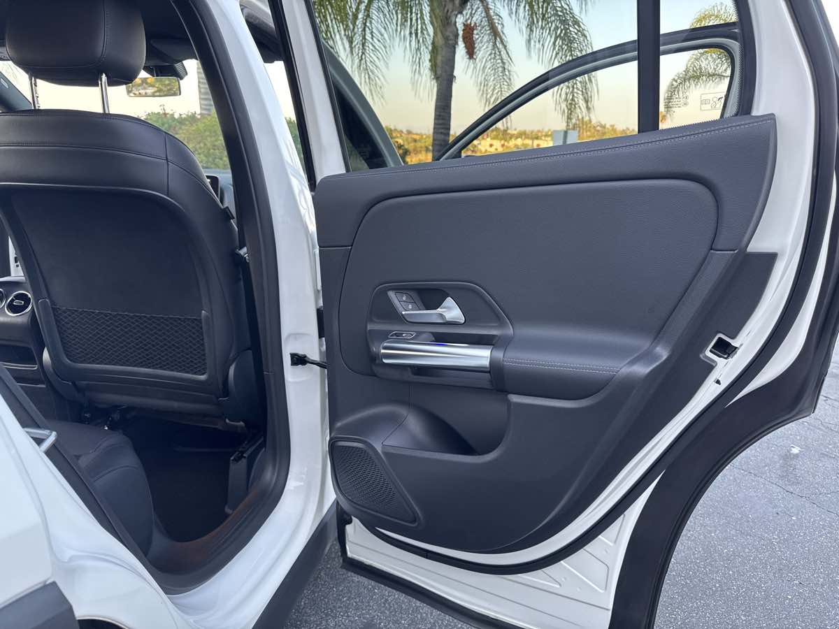 2021 Mercedes Benz GLA 250 photo 33