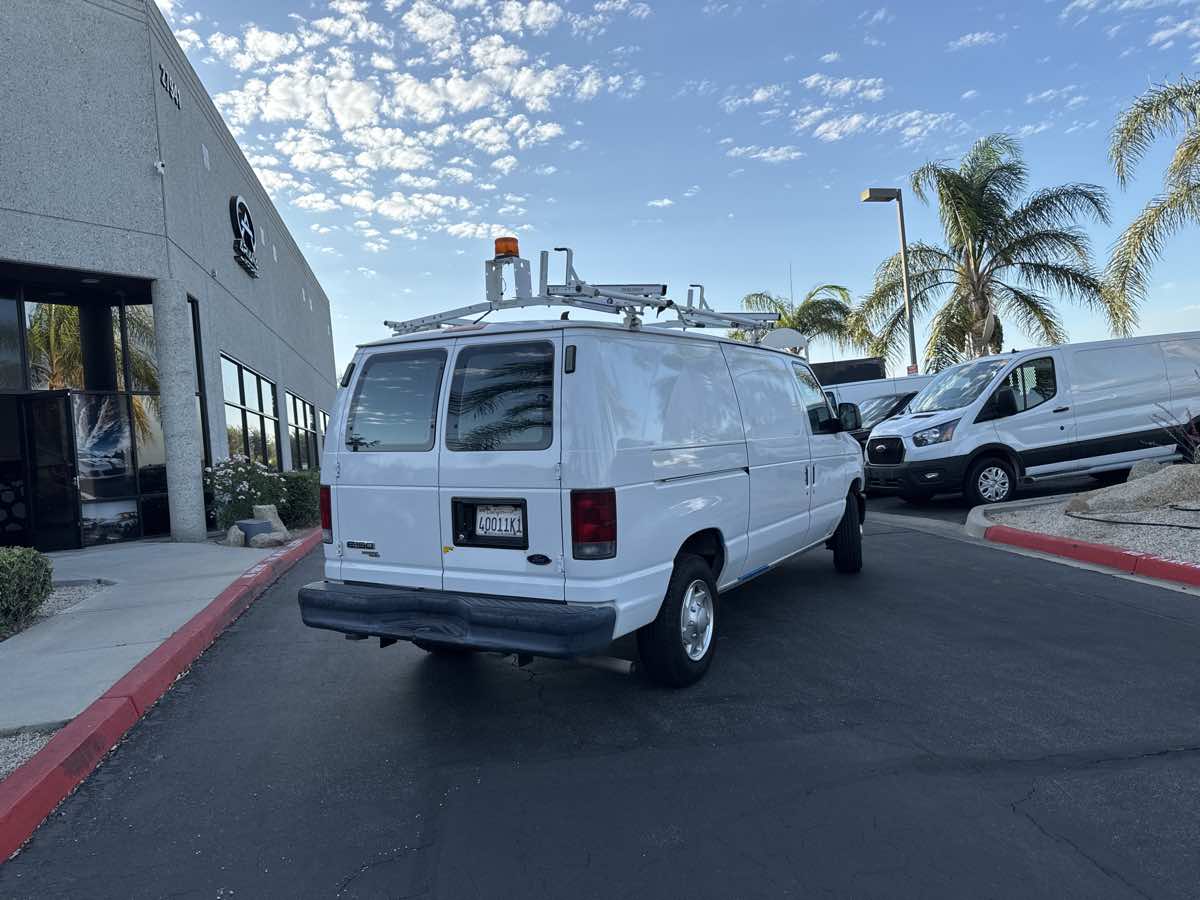 2013 Ford E-Series Econoline Van Commercial - Photo 5