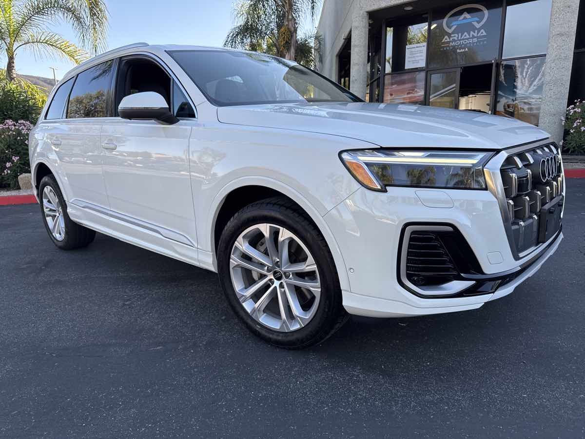2025 Audi Q7 Premium Plus 55 photo 9