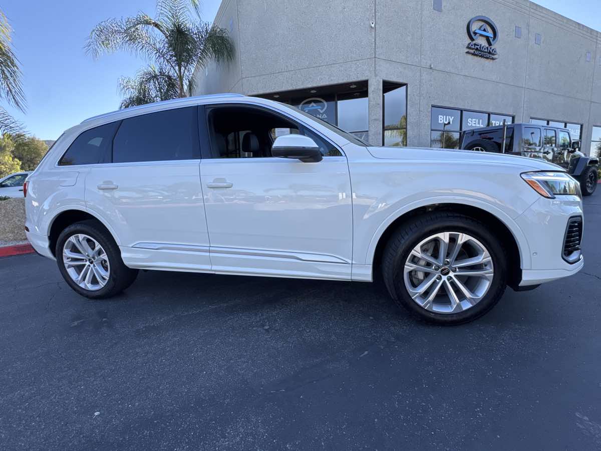 2025 Audi Q7 Premium Plus - Photo 12