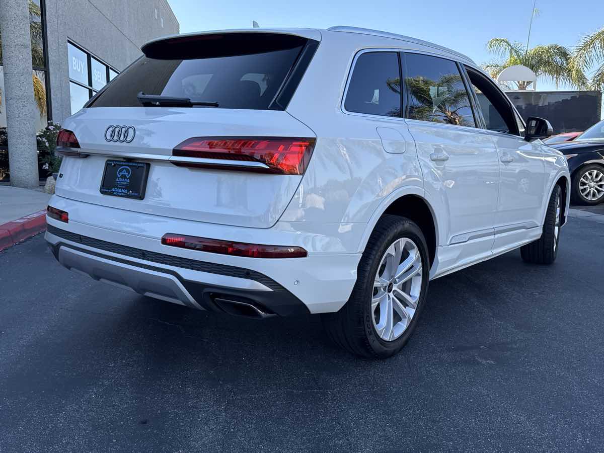 2025 Audi Q7 Premium Plus - Photo 5