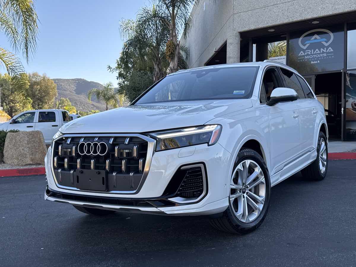 2025 Audi Q7 Premium Plus 55 photo 2