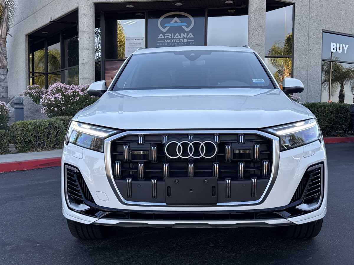 2025 Audi Q7 Premium Plus - Photo 7