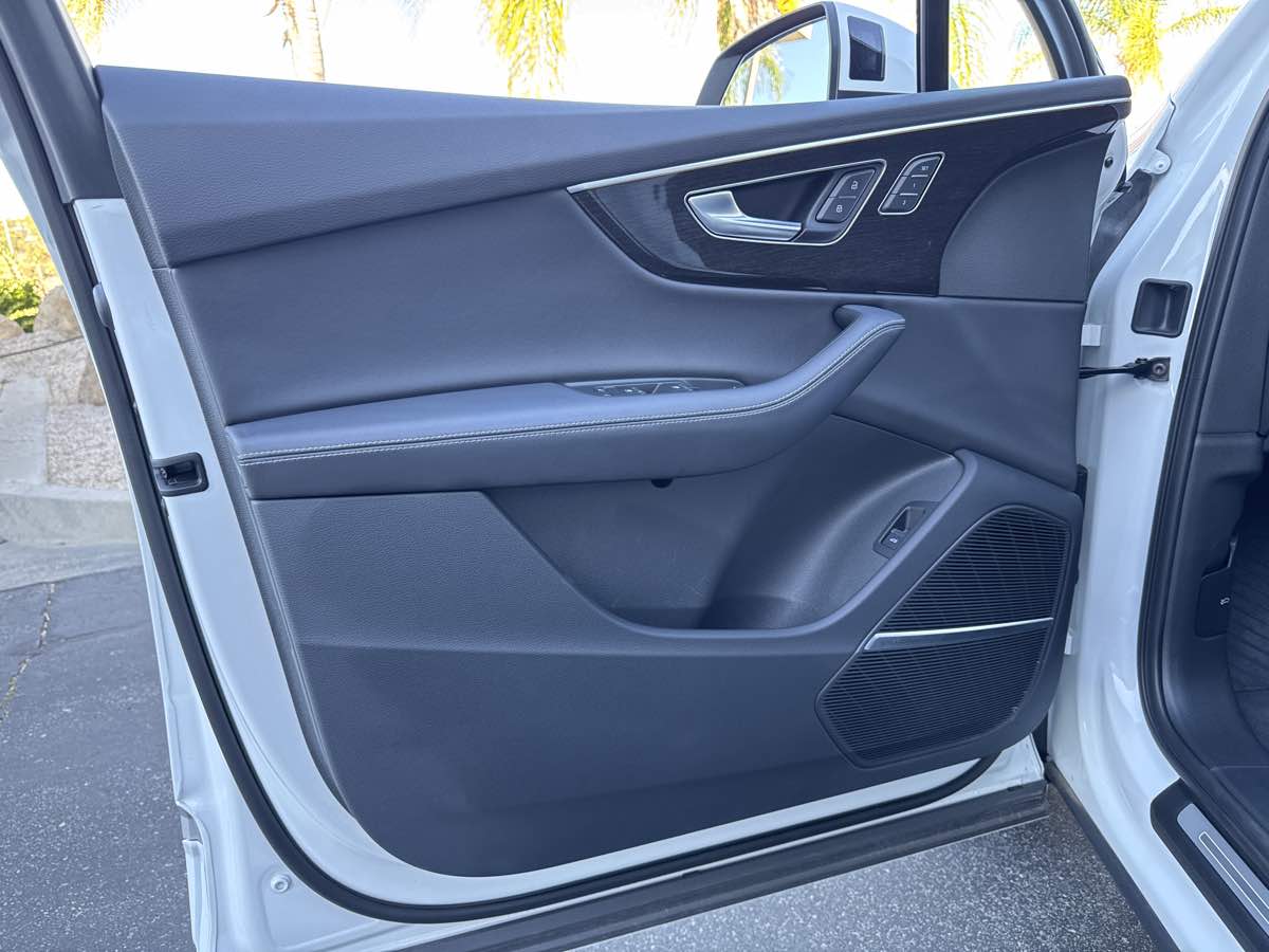 2025 Audi Q7 Premium Plus - Photo 45