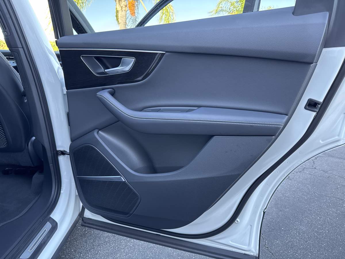 2025 Audi Q7 Premium Plus - Photo 47