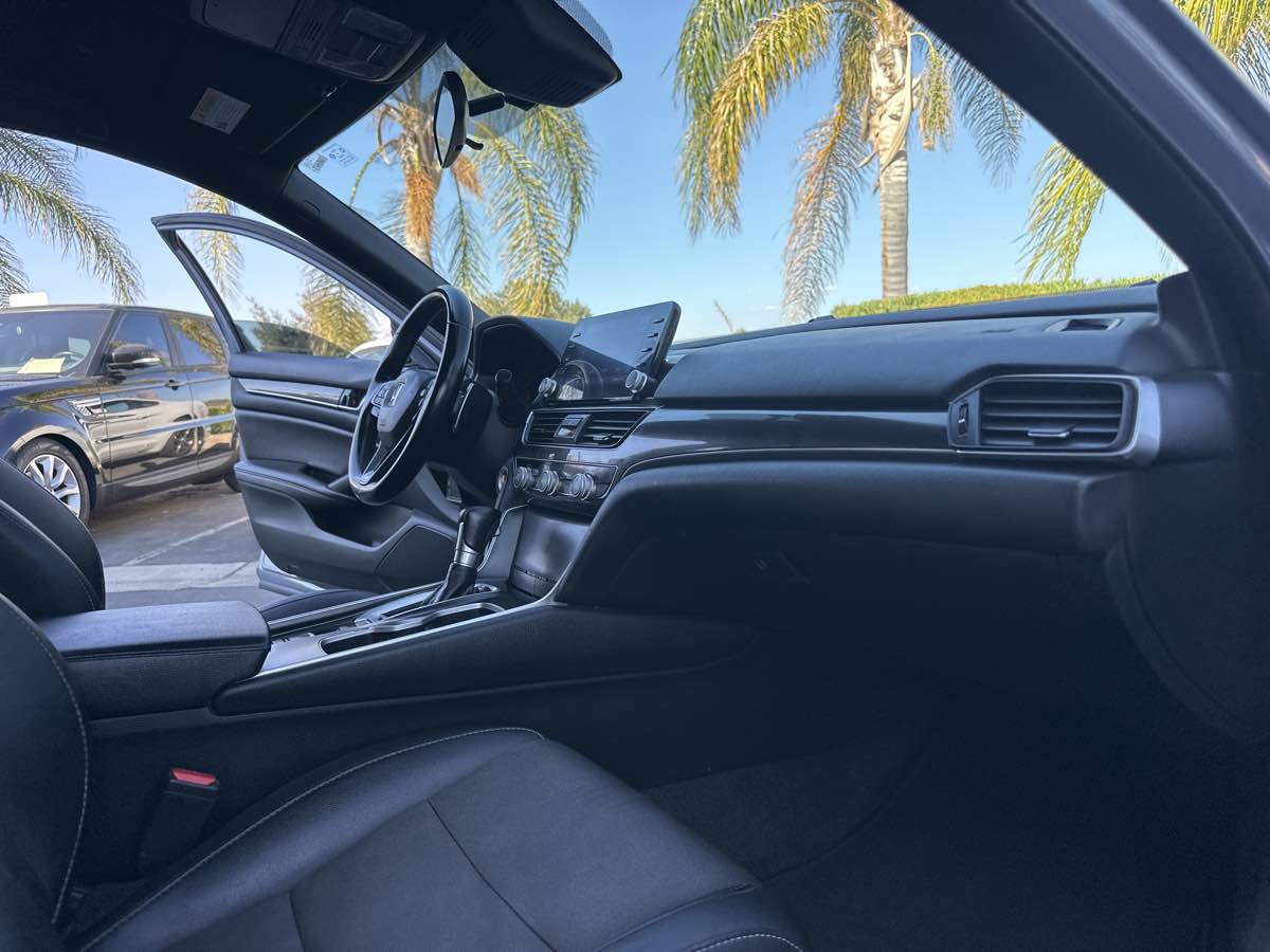 2021 Honda Accord Sport 1.5T photo 28