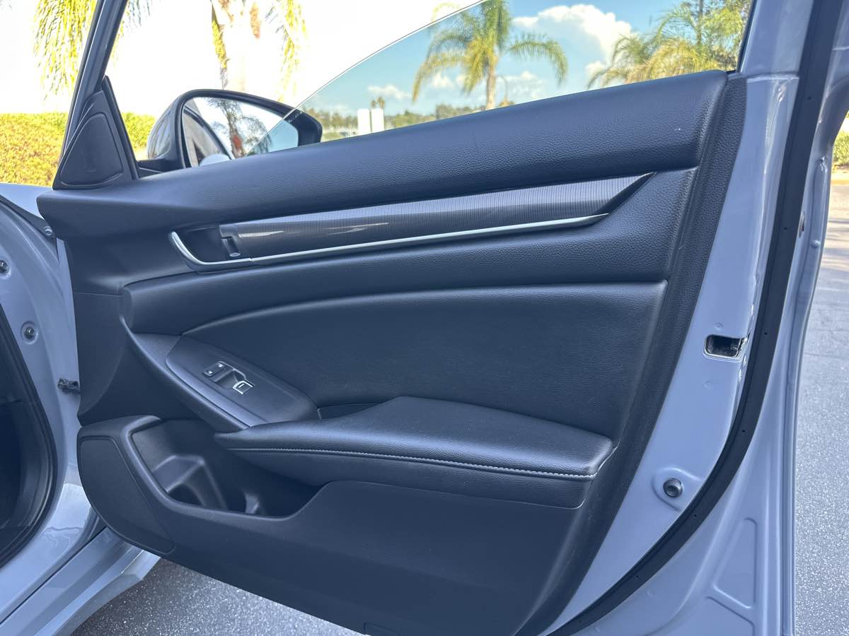 2021 Honda Accord Sport 1.5T photo 31