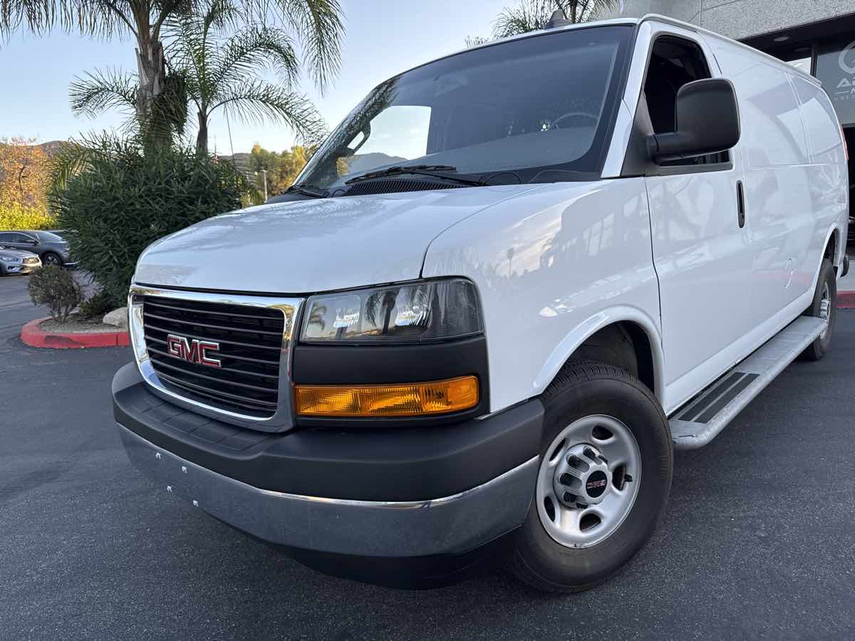 2023 Gmc Savana Cargo 2500 photo 6