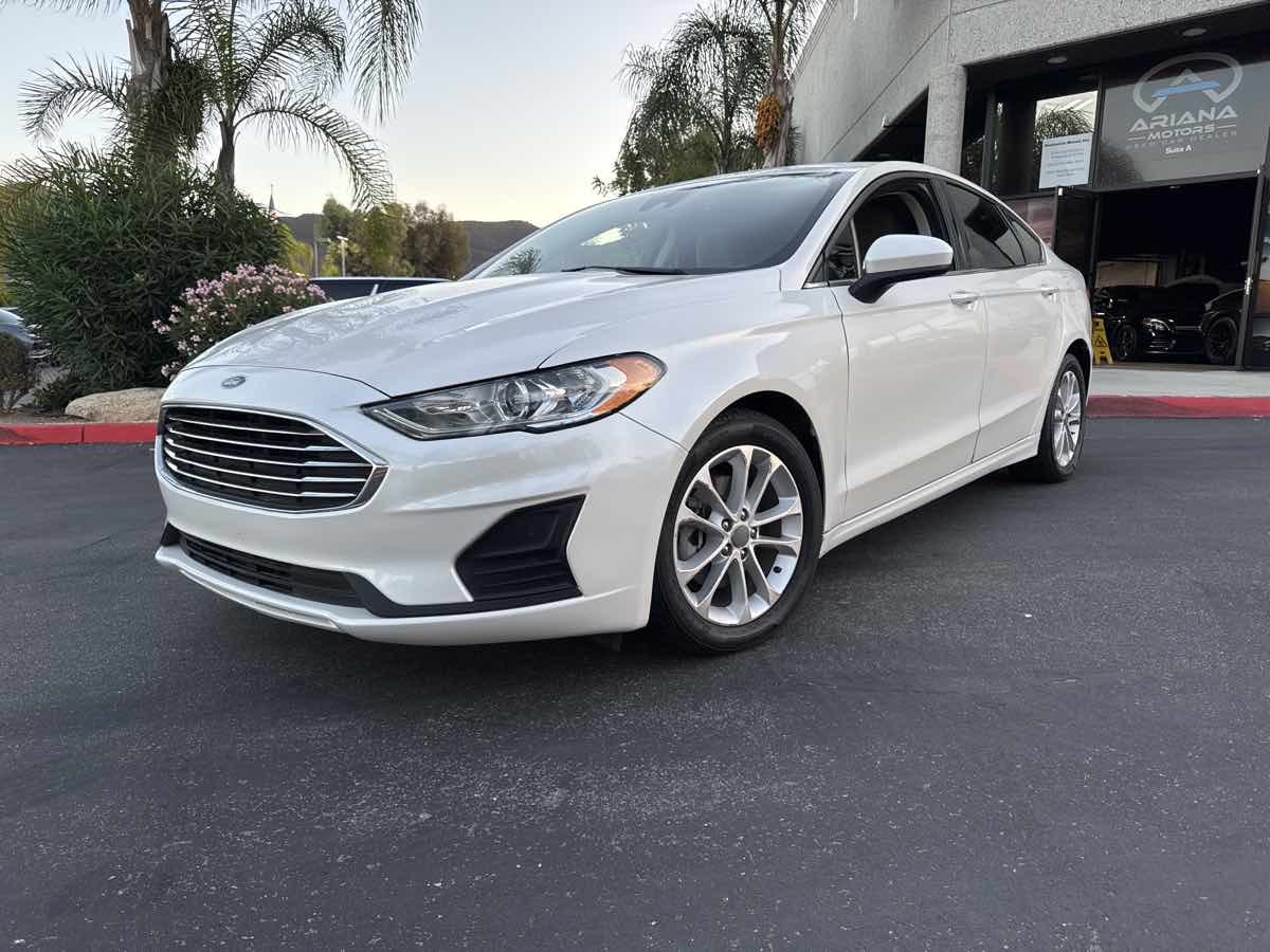 2020 Ford Fusion Hybrid SE photo 14