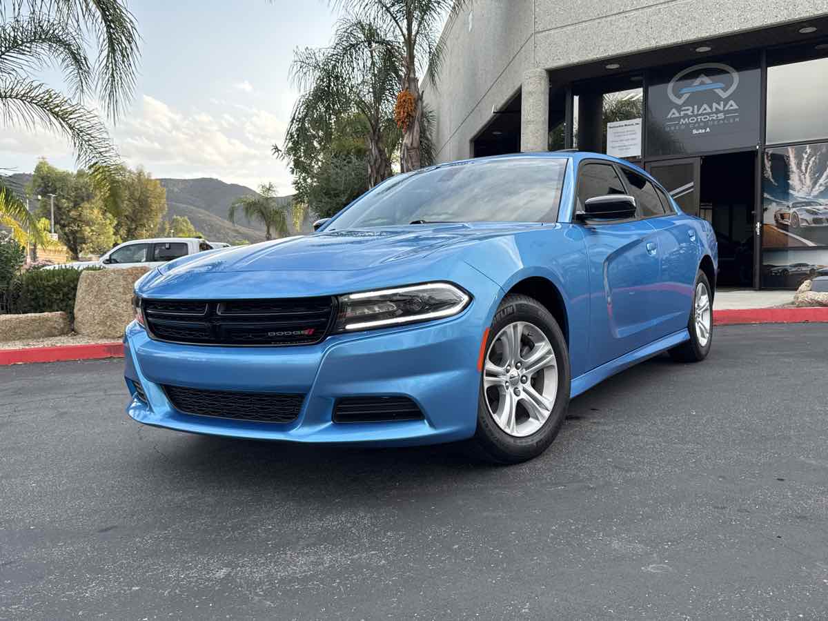 2023 Dodge Charger SXT photo 2