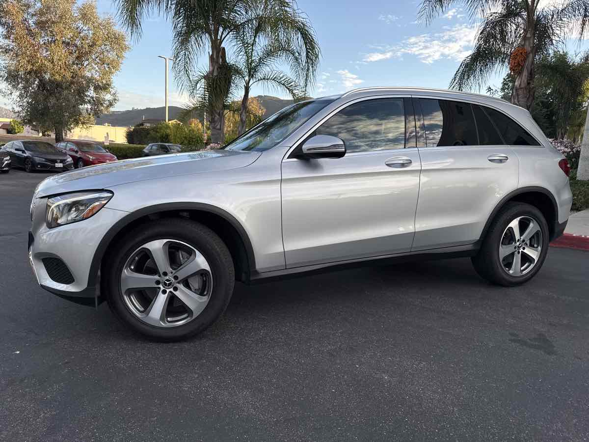 2019 Mercedes Benz GLC 300 photo 9
