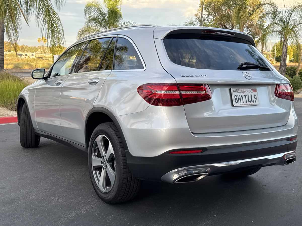 2019 Mercedes Benz GLC 300 photo 5
