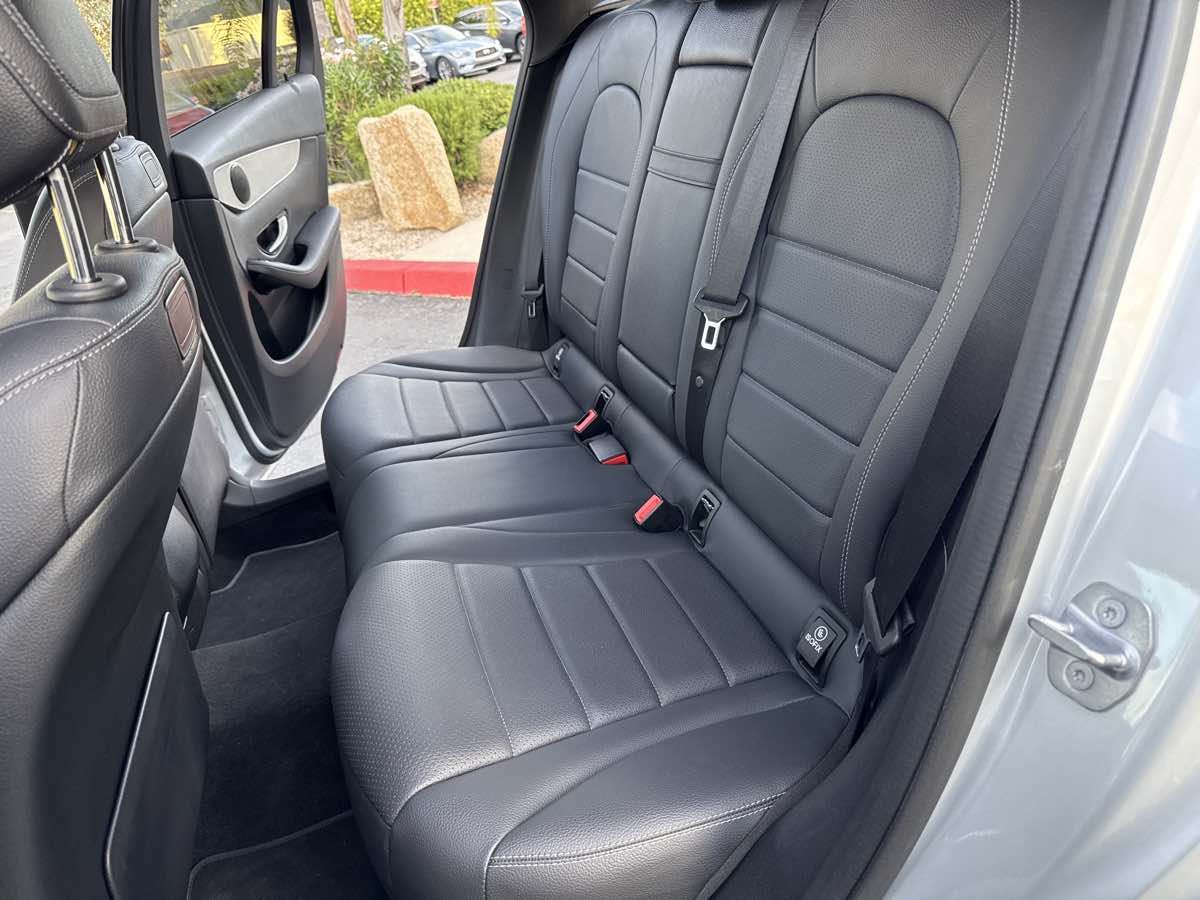 2019 Mercedes Benz GLC 300 photo 20