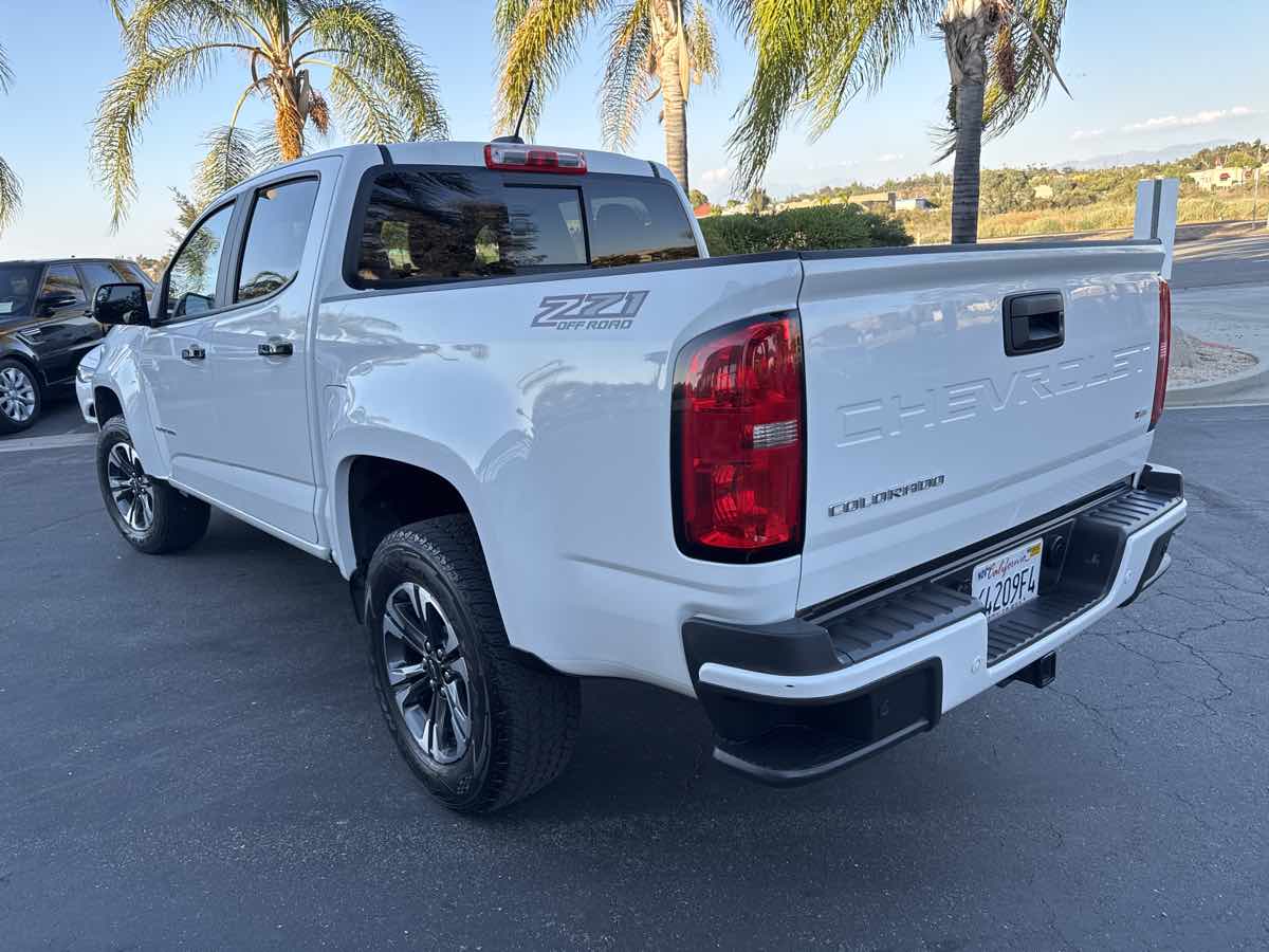 2022 Chevrolet Colorado Z71 photo 3